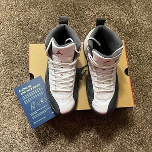 Barley used Jordan 12 “white gray”